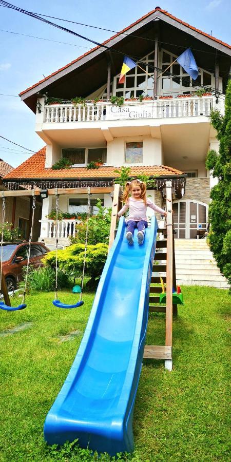 Отель Casa Giulia Бэи­ле-Олэ­неш­ти Экстерьер фото