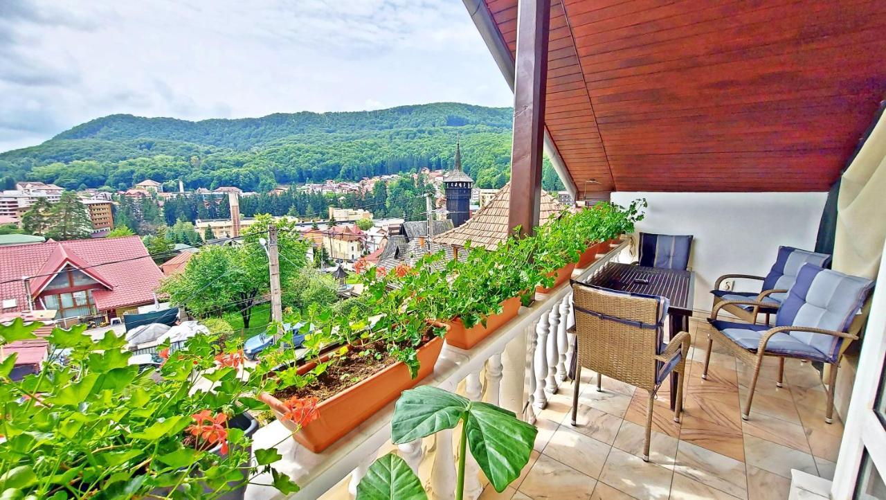 Отель Casa Giulia Бэи­ле-Олэ­неш­ти Экстерьер фото